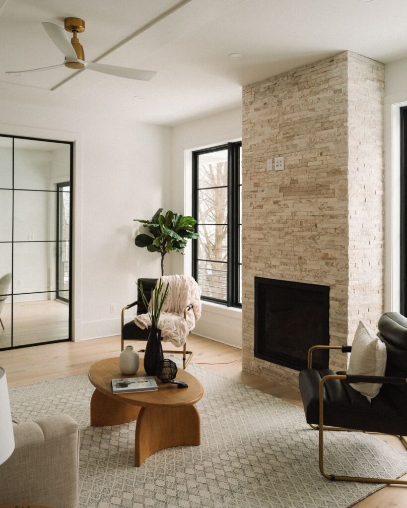 The Regent Square 21a25275e8d5b93721a75f4a390b07d9